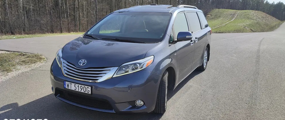 toyota Toyota Sienna cena 114900 przebieg: 143600, rok produkcji 2015 z Kobyłka